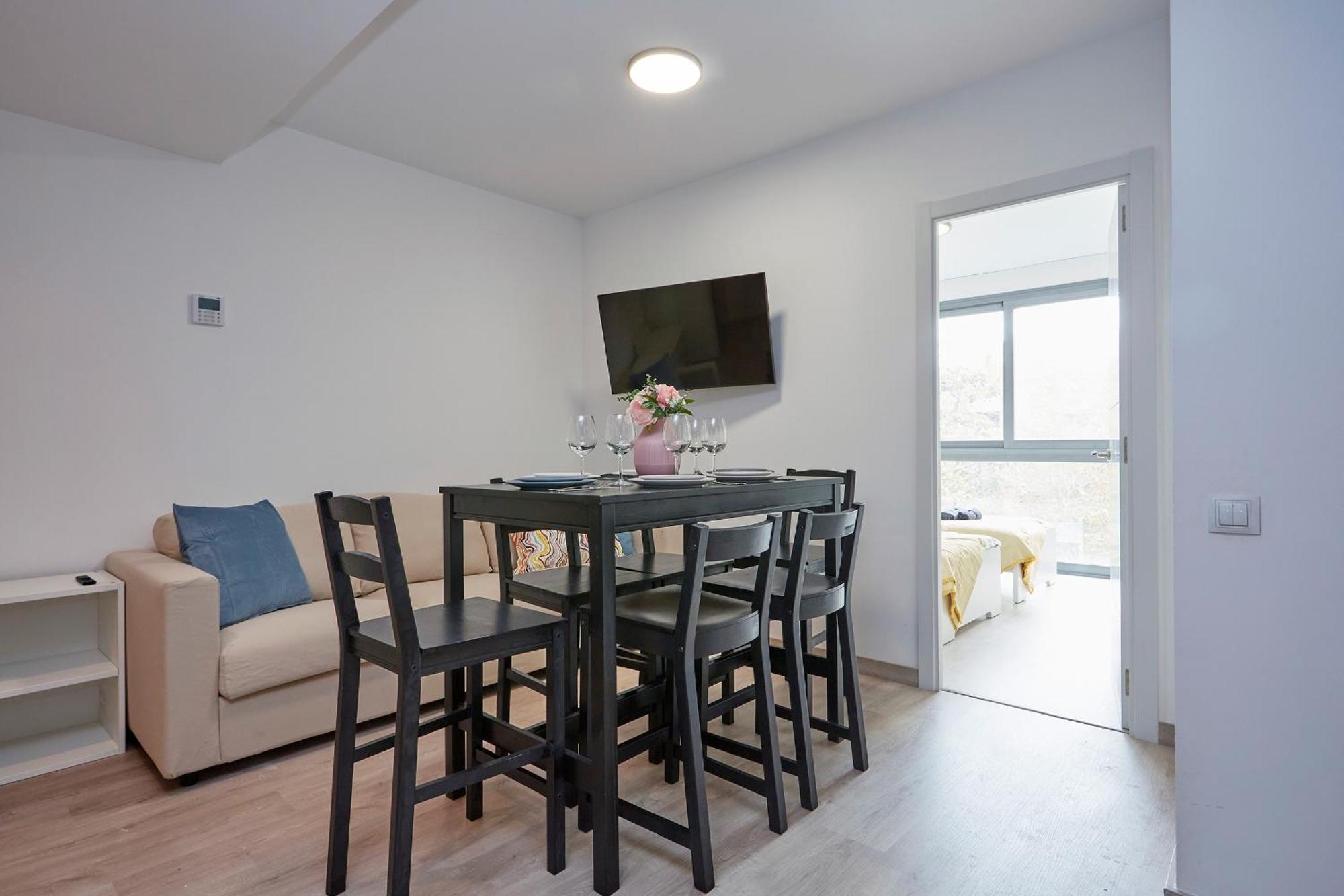 Three Bedroom Two Bathroom Apartment Close To Beach Barcelona Exterior foto
